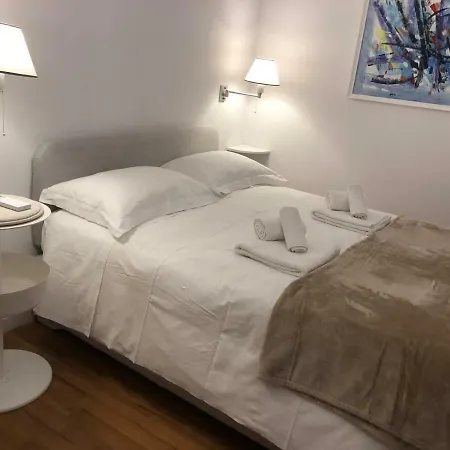 Apartment Roma-ntic Spanish Steps