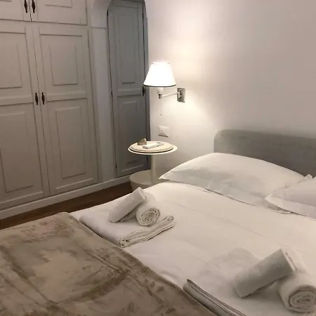 Apartment Roma-ntic Spanish Steps